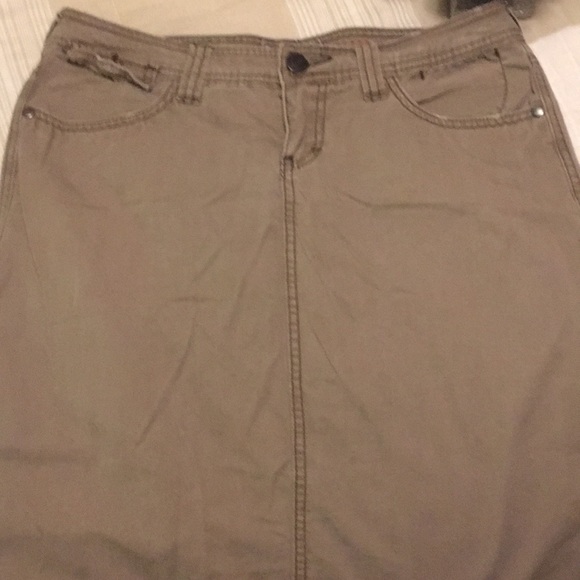 💥SOLD! Maurice’s Taupe Long Modest Denim Skirt - Picture 3 of 6